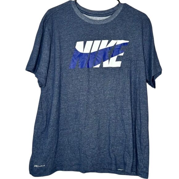 🔸BUNDLE ONLY🔸|EUC| NIKE Logo Swoop Dri Fit Short Sleeve T Short - Picture 1 of 6